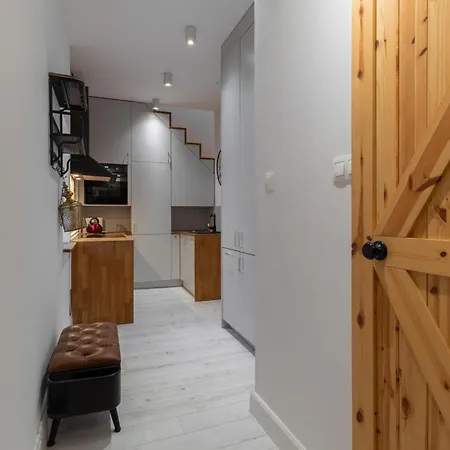 Citystay W Kamienicy Przy Piotrkowskiej 아파트
