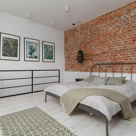 Citystay W Kamienicy Przy Piotrkowskiej * Лодзь